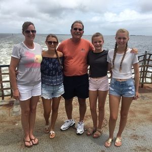 Meet your Posher, Debbie